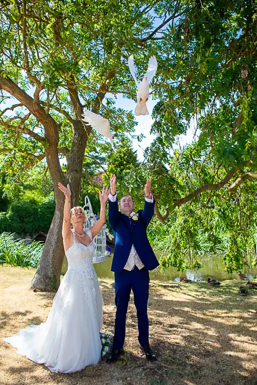 Wedding photography at Moreteyne Manor, Marston Moretaine