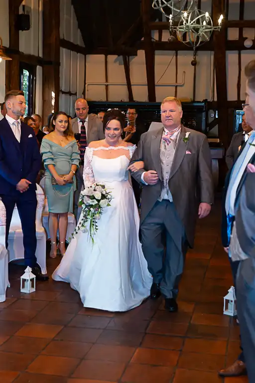 Wedding photography at Kingfisher (Barns) Hotel, Bedford