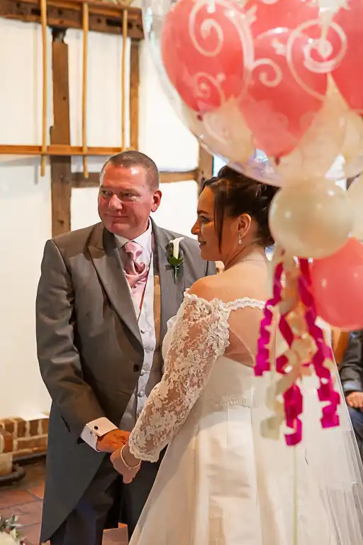 Wedding photography at Kingfisher (Barns) Hotel, Bedford