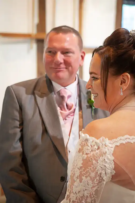 Wedding photography at Kingfisher (Barns) Hotel, Bedford