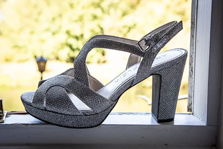 Wedding photography at Kingfisher (Barns) Hotel, Bedford