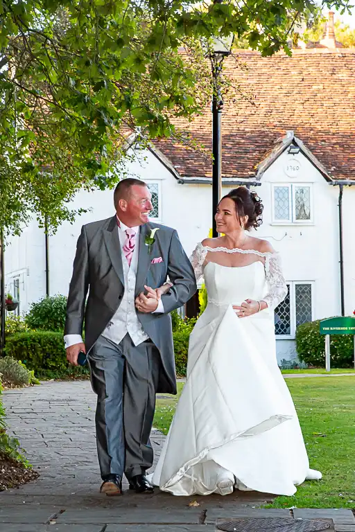 Wedding photography at Kingfisher (Barns) Hotel, Bedford