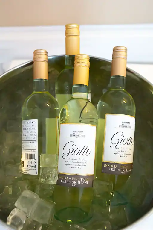 Wedding photography at Sheene Mill, Melbourn, Cambridgeshire