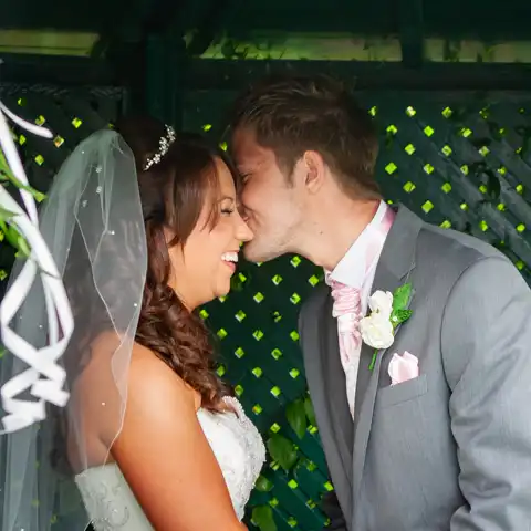wedding photography at Fanhams Hall, Ware