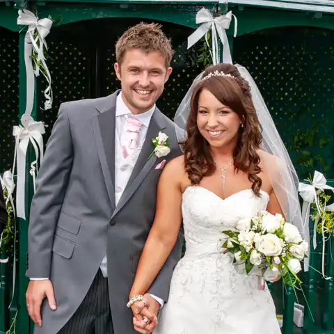 wedding photography at Fanhams Hall, Ware