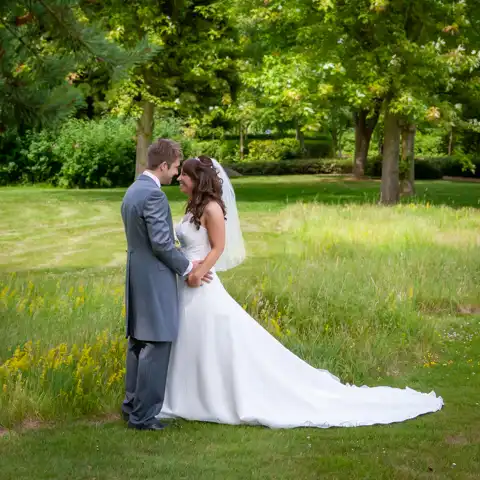 wedding photography at Fanhams Hall, Ware