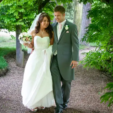 wedding photography at Fanhams Hall, Ware