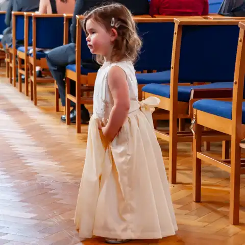 wedding photography at St Pauls Church Letchworth and Letchworth Hall Hotel