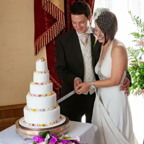 wedding photography at St Pauls Church Letchworth and Letchworth Hall Hotel