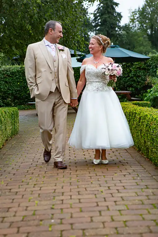 Wedding photography at Tewin Bury Farm, Welwyn